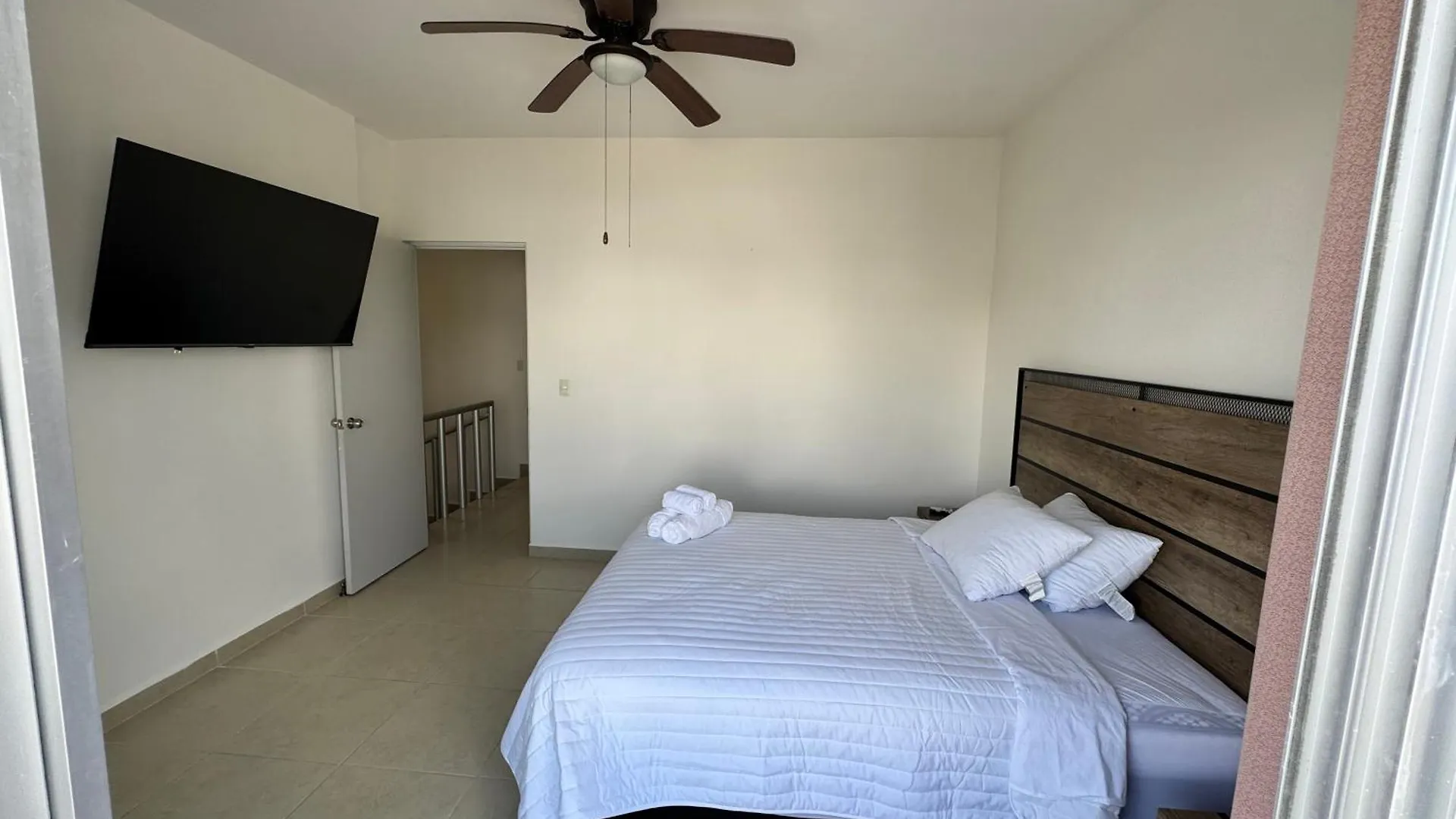Hermosa Y Comoda Casa Con Alberca Compartida En Puerto Morelos Homestay