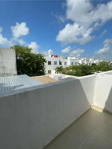Hermosa Y Comoda Casa Con Alberca Compartida En Puerto Morelos Homestay