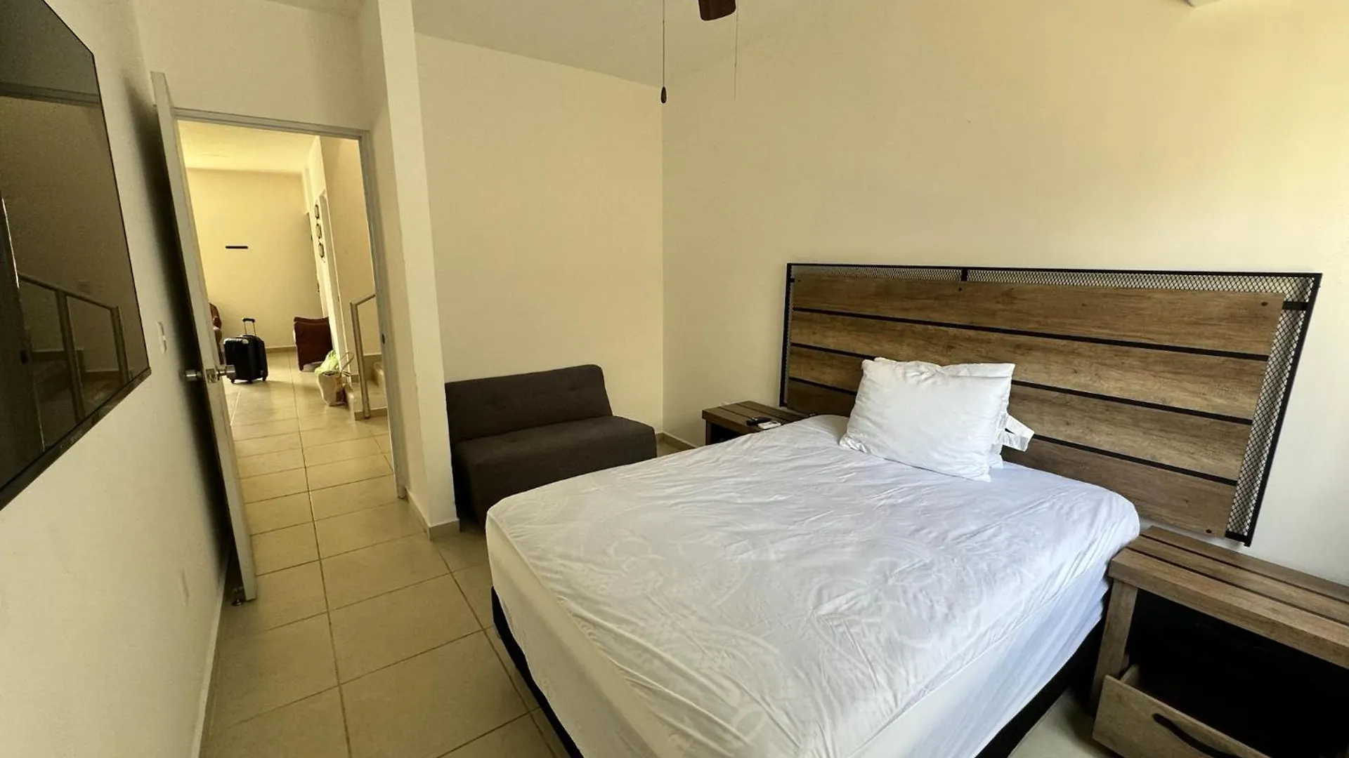 Hermosa Y Comoda Casa Con Alberca Compartida En Puerto Morelos Homestay